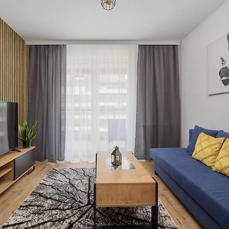 Apartment With 2 Bedrooms & Parking Wroclaw By Noclegi Renters Esterno foto